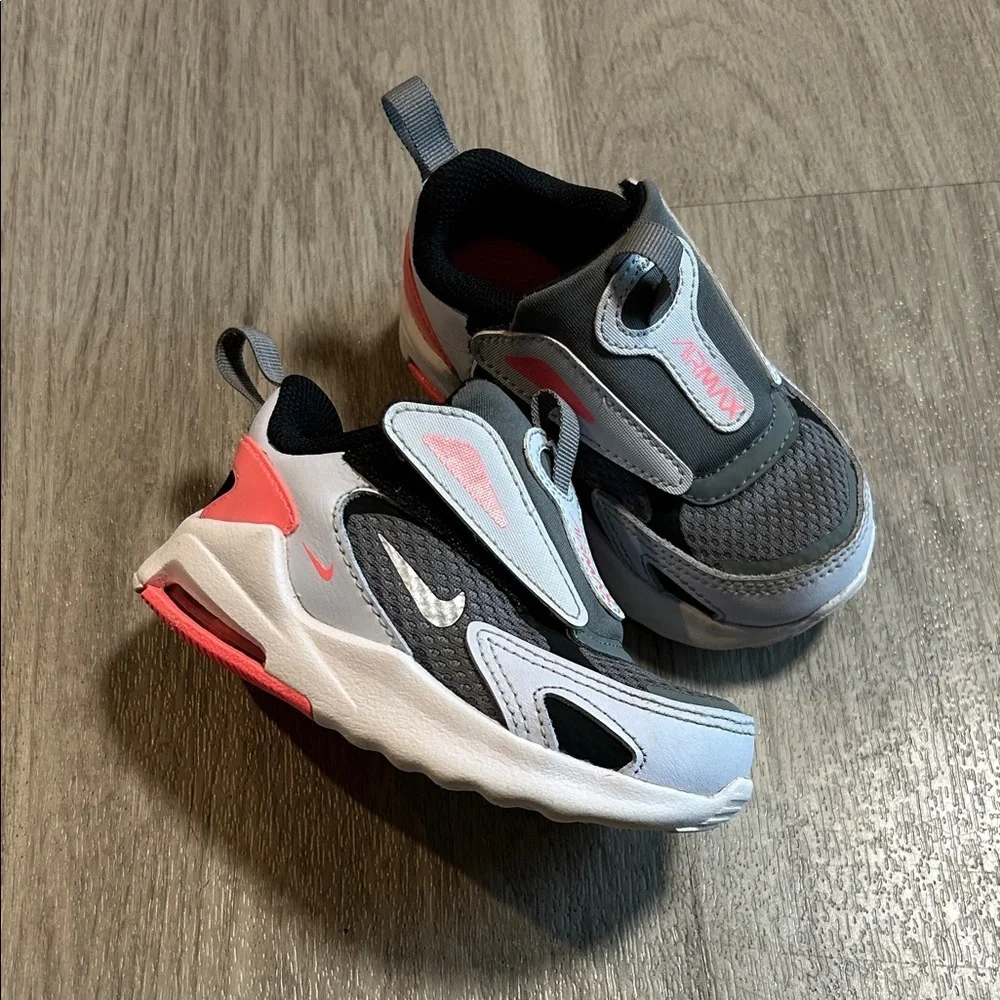 Nike Kids' Gray & Pink Hook-and-Loop Sneakers